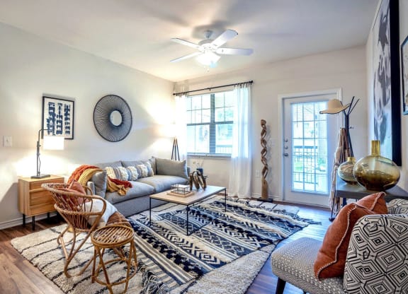 Living Room at Stoneridge Apartments, Texas