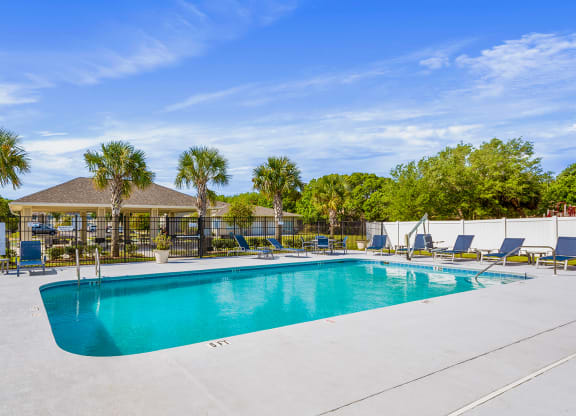 Dominium-Taylor Pointe-Pool