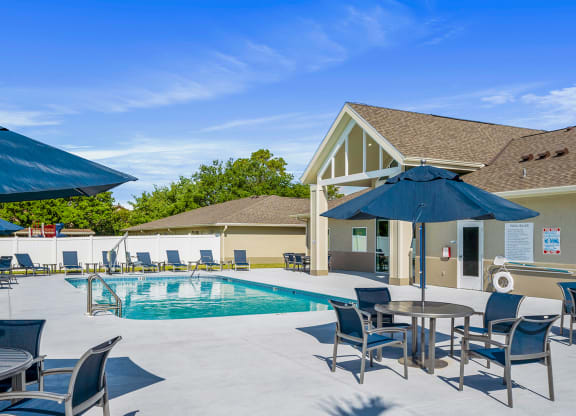 Dominium-Taylor Pointe-Pool