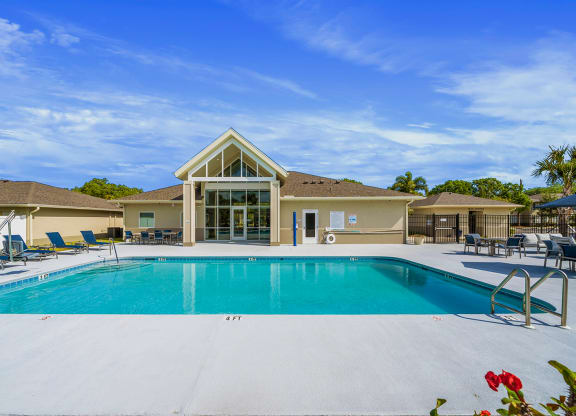 Dominium-Taylor Pointe-Pool
