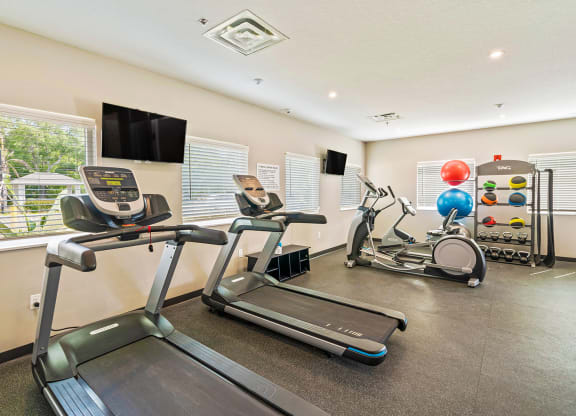 Dominium-Taylor Pointe-Fitness Center