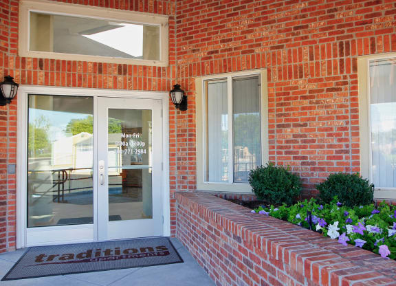 Traditions Denver_Leasing Office