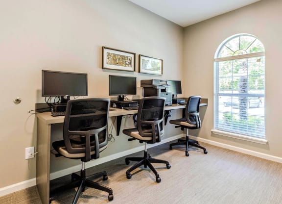 Valley Hill_Business Center