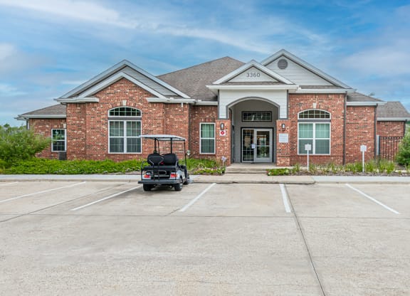 Leasing Office Exterior at Vermillion Apartments, Texas, 77021