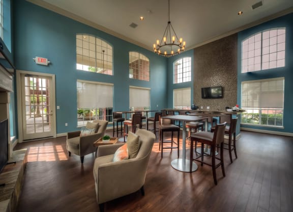 Specious Community Roomat Villa Springs, Houston