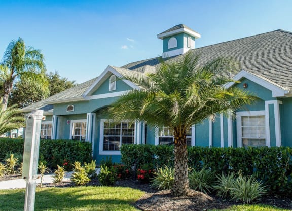Whistlers Green_Leasing Office