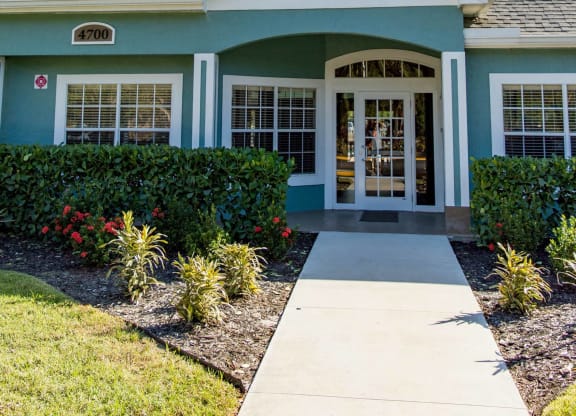Whistlers Green_Leasing Office