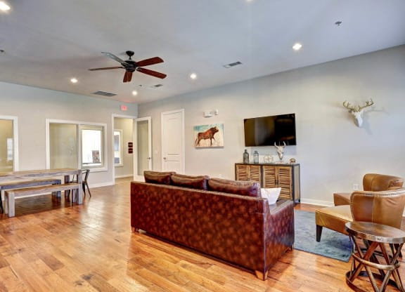 Lounge at Windy Ridge, Austin, 78726