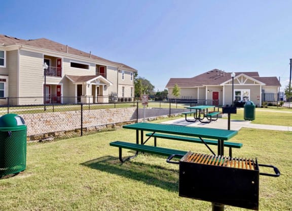 Picnic Area at Windy Ridge, Austin, 78726