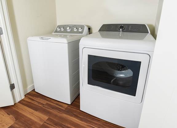 Dominium_67 Flats_Laundry.jpg