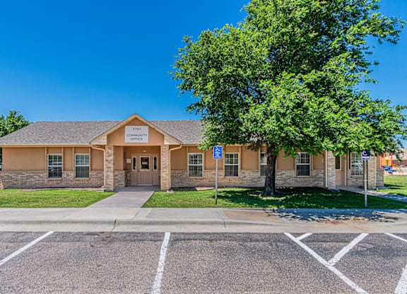 Dominium_Cathys Pointe_Community