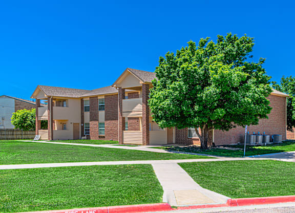 Dominium_Cathys Pointe_Exterior.png