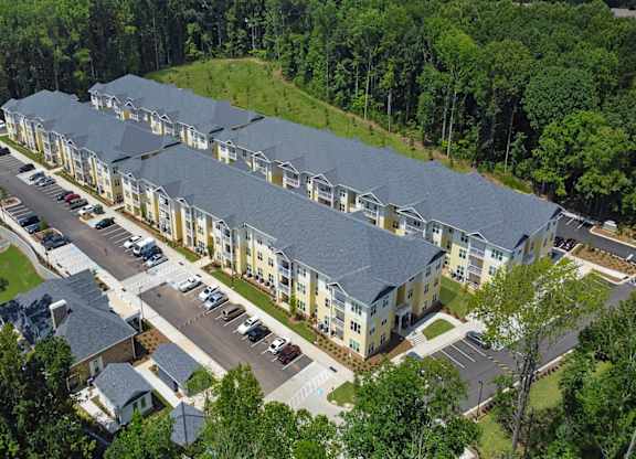 Exterior at Creekridge on the Park Apartments, Charlotte, NC, 28212