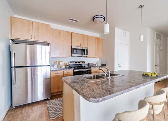 ominium_EastRangeCrossings_Kitchen.jpg