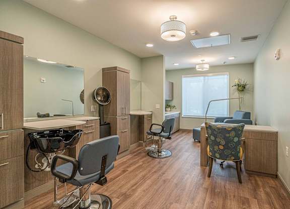 Salon at Heron Ridge 62+ Apartments, Kissimmee, FL