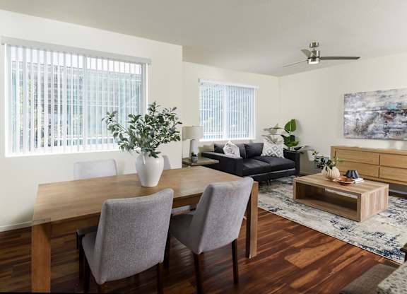 Dominium_Juniper Square_Dining Room.jpg