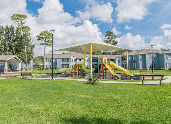 Dominium_Lakecrest_Playground 1.jpg