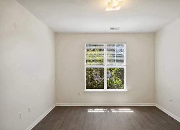 Expansive Windows at Magnolia Pointe, Durham North Carolina