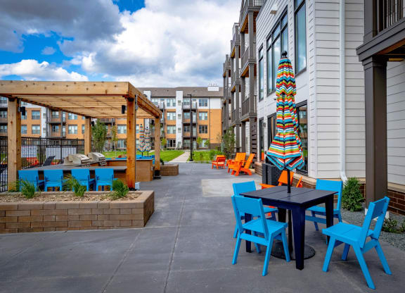 Outdoor Patio at Orville Commons, Woodbury, MN 55129