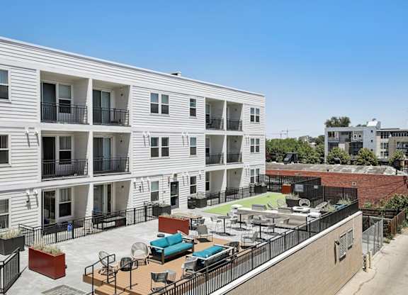 Dominium_Park Avenue West_Exterior1(1)