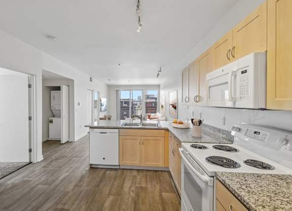 Dominium_Park Avenue West_Kitchen4