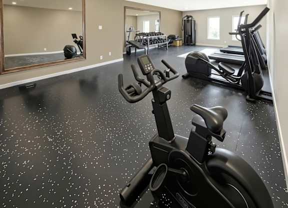 Dominium_Parkland Manor_Fitness Room2