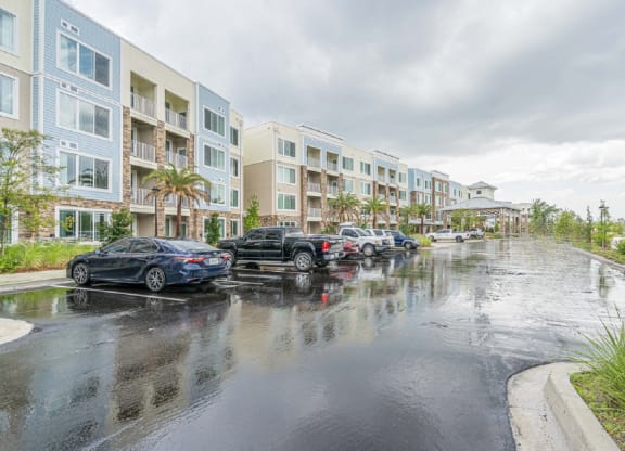 Exterior view at Sandpiper Glen 62+ Apartments, Orlando, FL