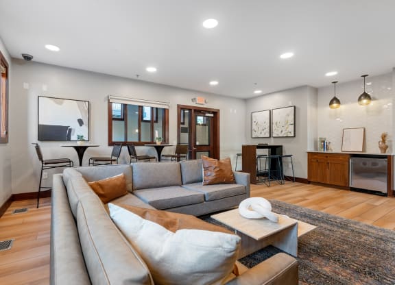 Dominium_Silver Lake Village_Clubhouse 8.jpg