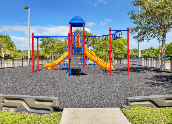 Dominium_Village at Delray_Outdoor Playground