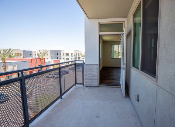 Balconyat Vista Ridge Apartments, Phoenix, AZ 85041