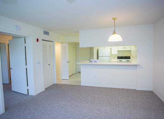 Heron-Pond-55-Apartments.jpg