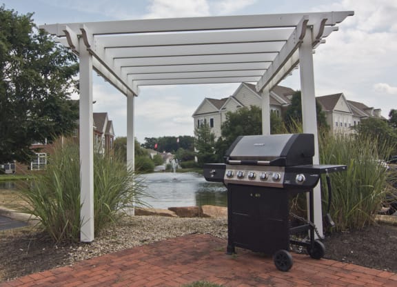Grill at The Charlestonat The Charleston Apartments , Columbus, OH