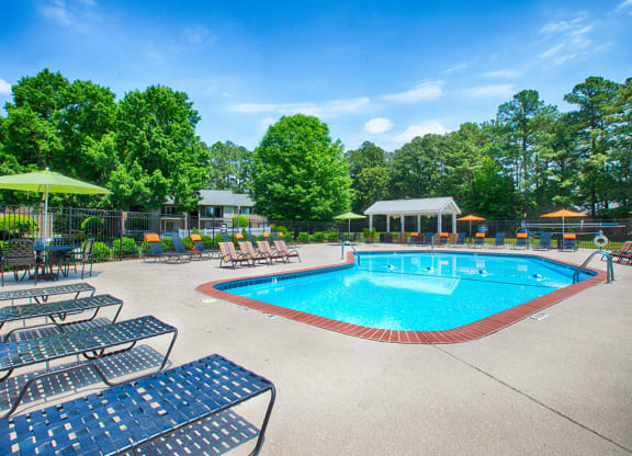 Pool at Hunting-Ridge-Apartments