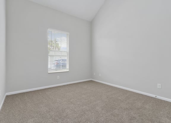 Carpeted Bedroom at Orleans, Columbus, Ohio