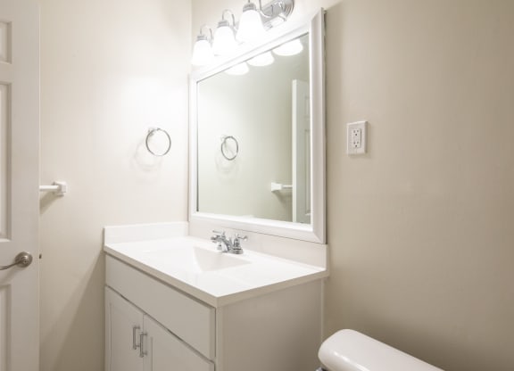 bath at Haygood Halls apartments in Virginia Beach VA