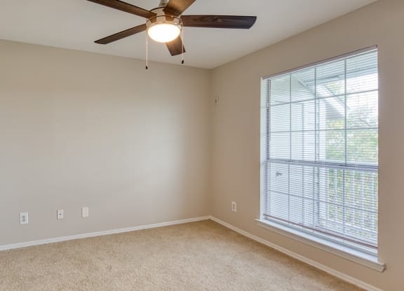 One and two bedrooms available at The Crest on Hampton Hollow, Maryland