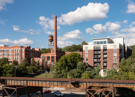 Side View of Shiplock Views Apartments in Richmond VA