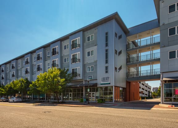 Building_Liberty_Apartments_