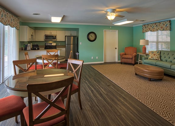 Haygood Halls Apartments in Virginia Beach Clubroom