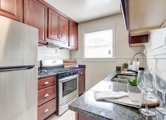 Kitchen at Kensington Place Apartments