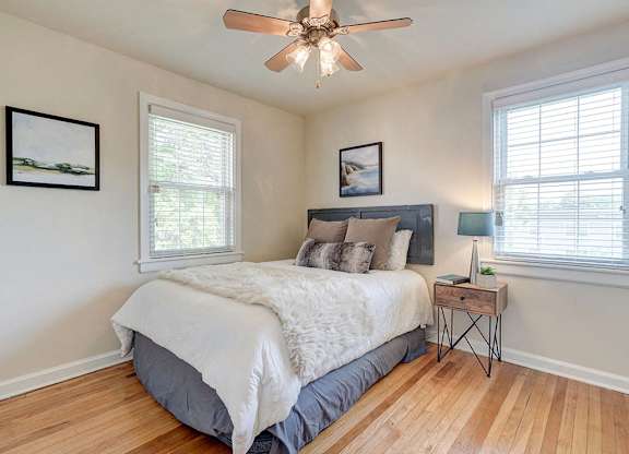 Bedroom at Kensington Place Apartments