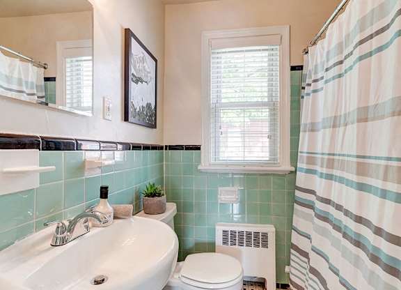 Bathroom at Kensington Place Apartments