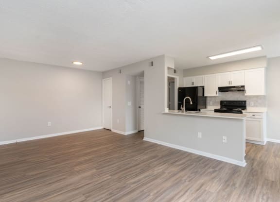 Living area Mill Creek