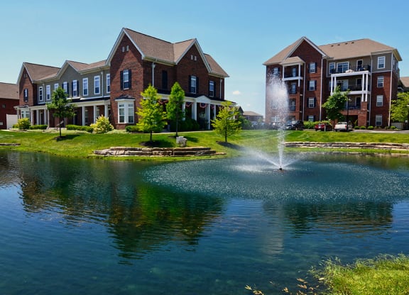 Exterior and Pond at Strathmoor Apartments Dublin, OH