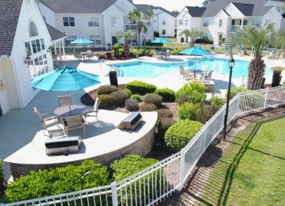 Flint Lake Resort-Style Pool