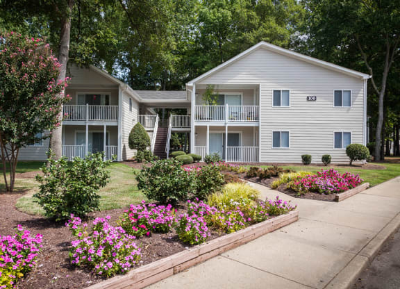 Four-Seasons-Yorktown Exterior