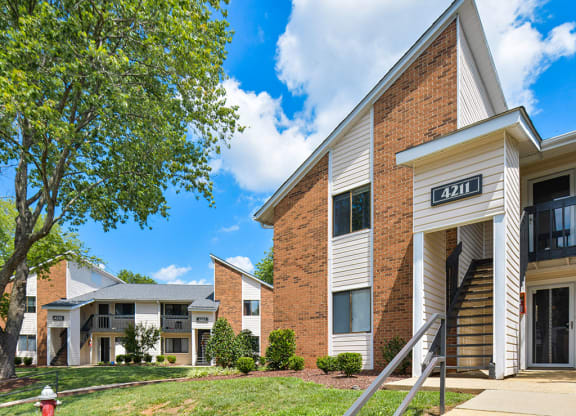 Green-Meadows-Apartements-Raleigh-NC-Building-Exterior