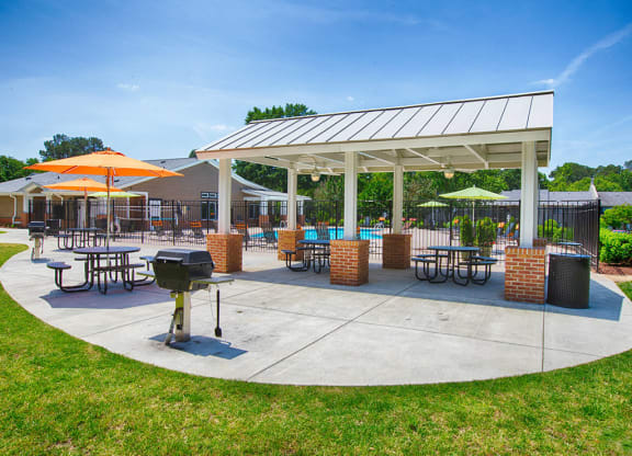 Hunting-Ridge-Apartments_BBQ