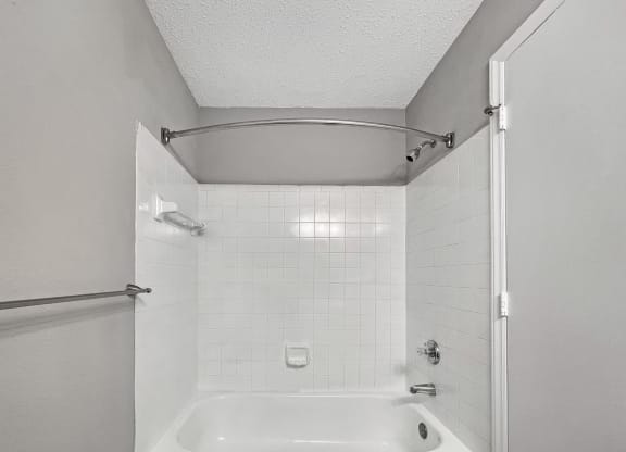 Harris Pond Apartments in Charlotte NC Shower