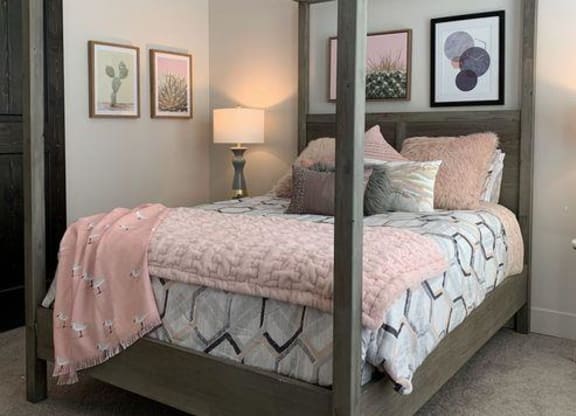 Lumina Apartments New Orleans Poster Bed